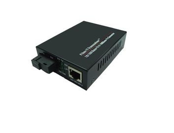 ตัวแปลงสื่ออีเธอร์เน็ต Ethernet ไฟเบอร์แบบใยแก้วนำแสงสีดำ RJ-45 SC นำไปใช้กับเครือข่ายบรอดแบนด์ในวิทยาเขต